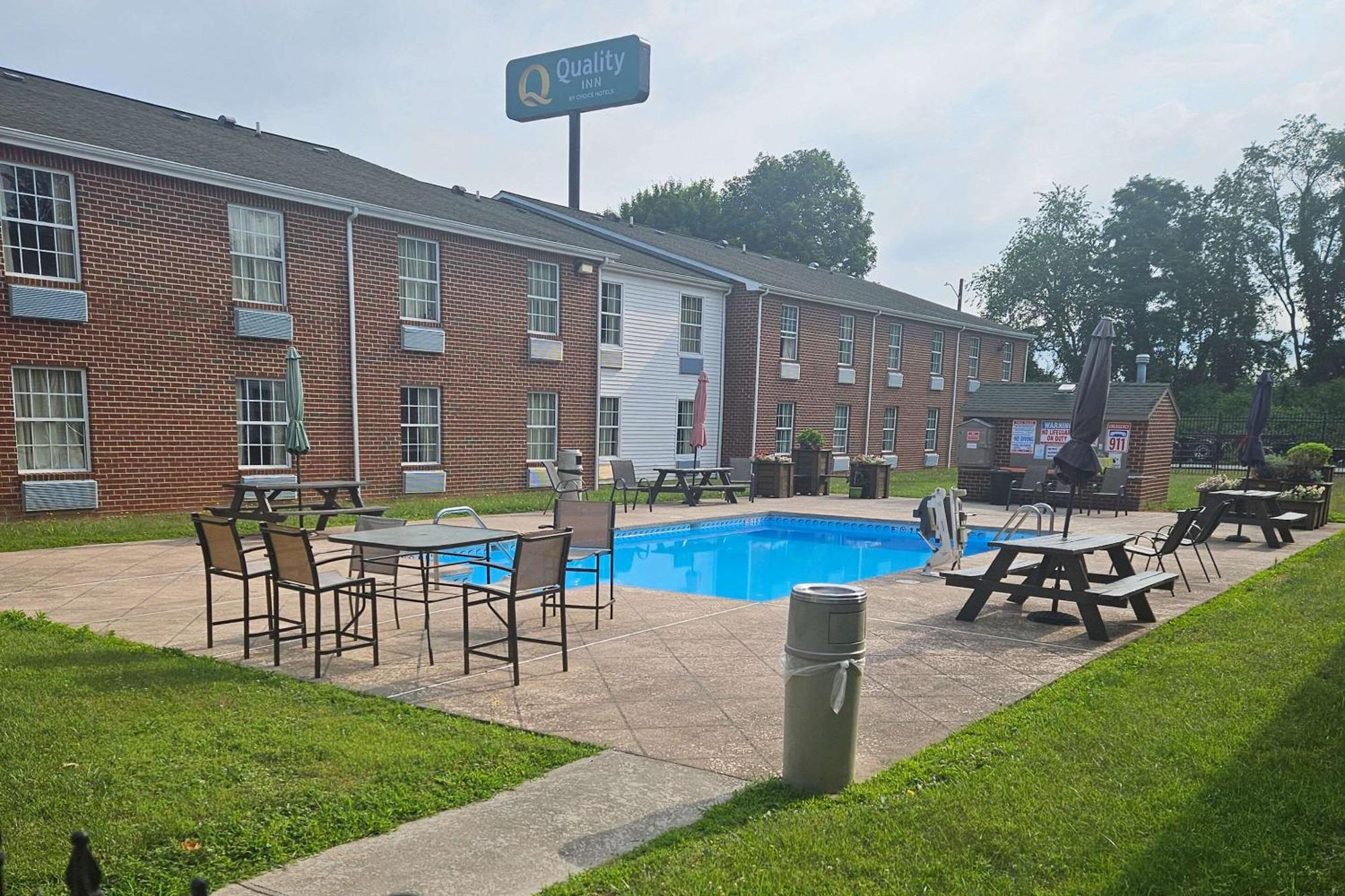 Quality Inn Dublin I-81 Eksteriør bilde